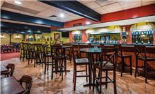 Ramada by Wyndham Ligonier - Ramada by Wyndham Ligonier Onsite Bar