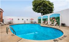 Ramada by Wyndham Ligonier - Outdoor Pool