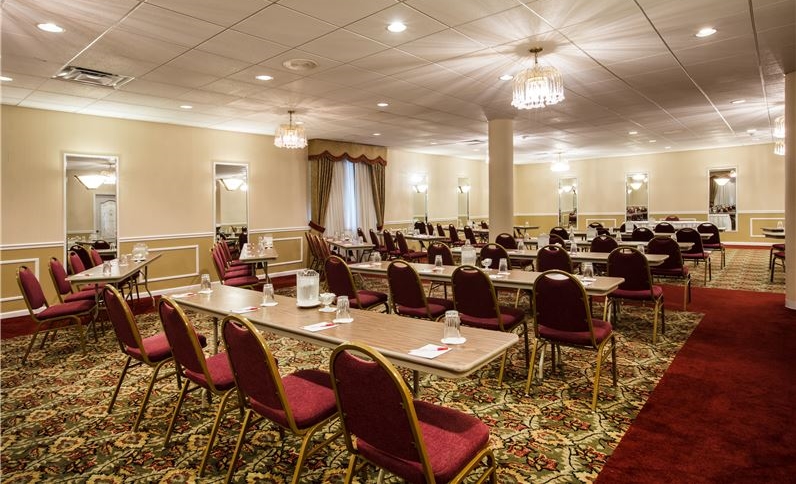 Ramada by Wyndham Ligonier - Ligonier, PA