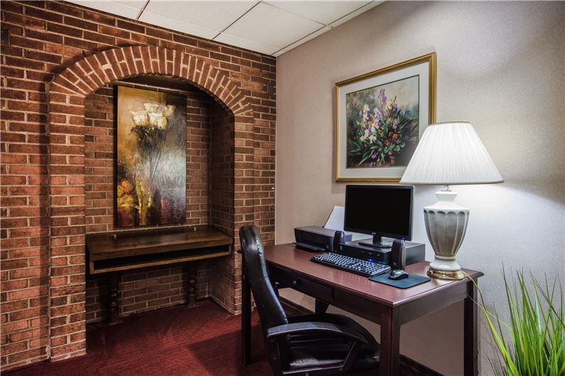 Servcies at Ramada by Wyndham Ligonier, Ligonier